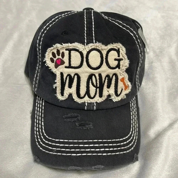 ❤️‍🔥 NWTs Dog Mom Hat - Picture 1 of 6